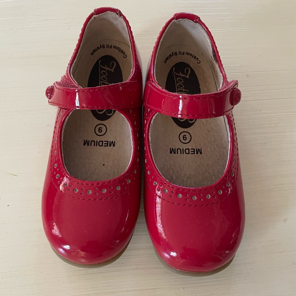 Footmates Red Patent Leather Mary Jane Shoe, Toddler Size 9